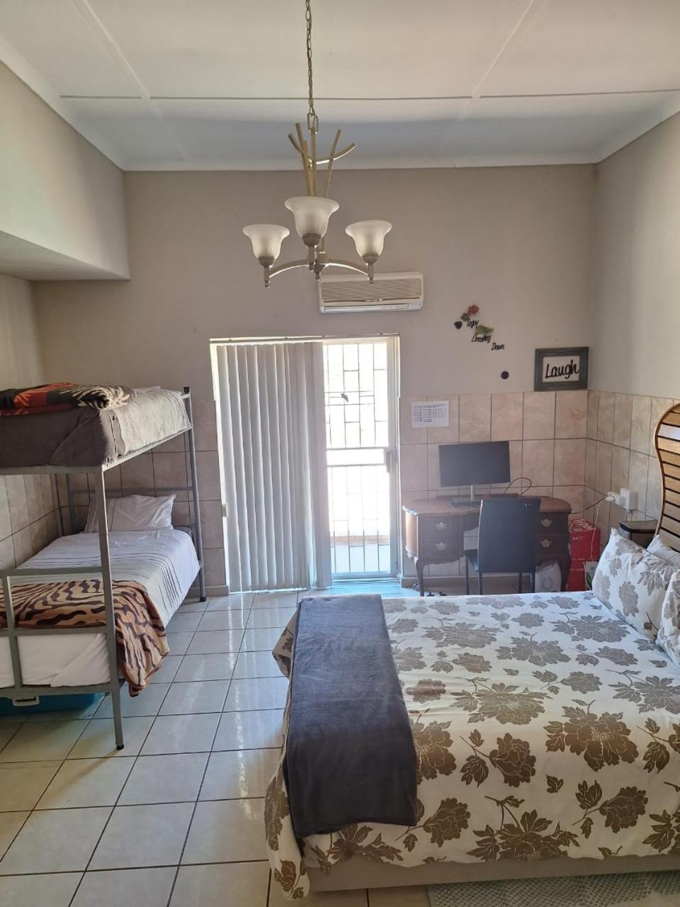 Bed and Breakfast Breaking Dawn Noupoort Exterior foto
